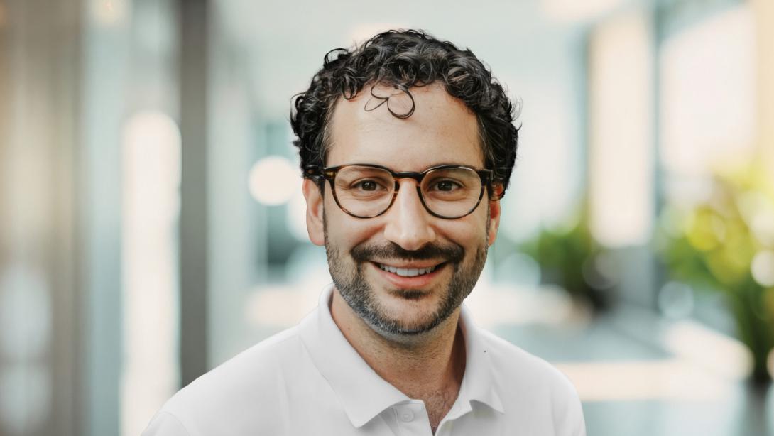 Christian Teixeira headshot